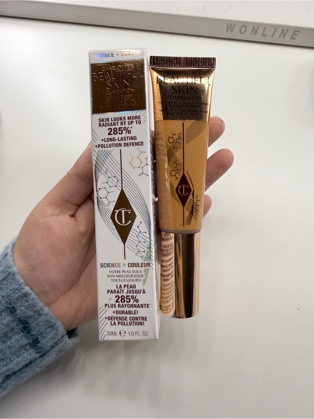 Charlotte Tilbury Beautiful Skin 11 Cool Foundation